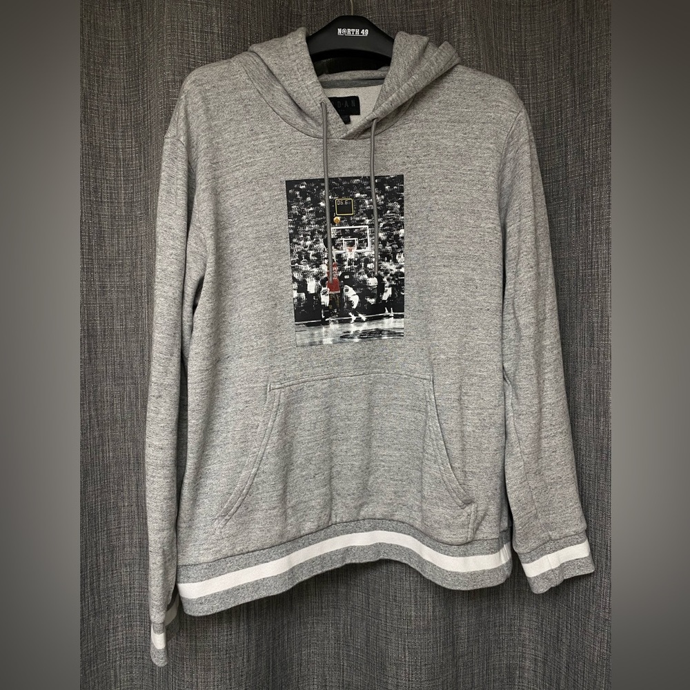 Jordan ‘14 Last Shot Wings Lite Pullover Hoodie’ Large (L)